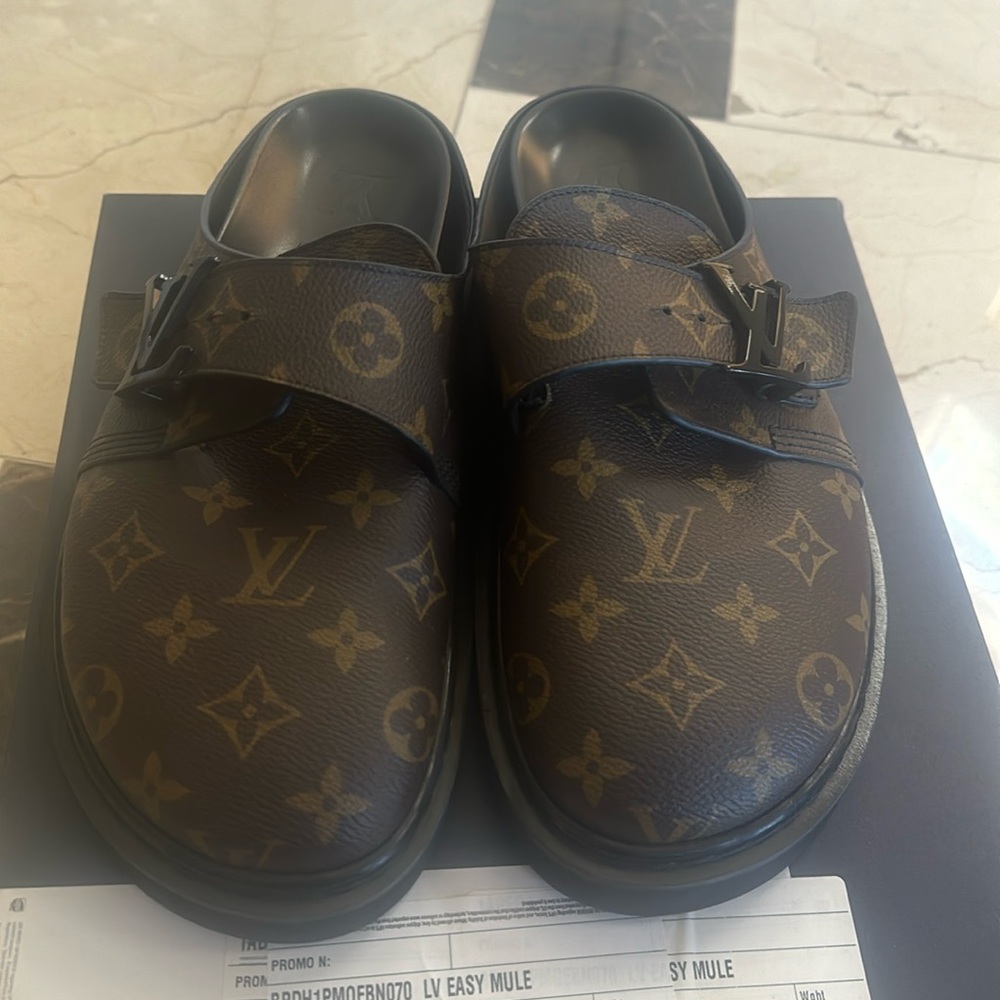 Louis Vuitton EASY MULE size 7 men, size 9 women